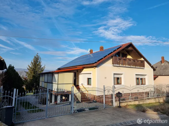 1_elado-csaladi-haz-szigliget-99739301-k1.webp