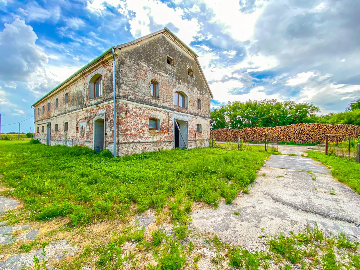 elado-csaladi-haz-nagybajom-86113812-t6.webp