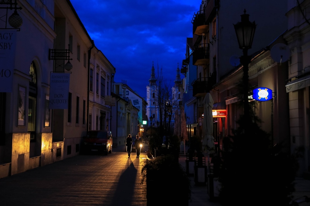 at-night-gdc9edb0bb_1280 (1).jpg