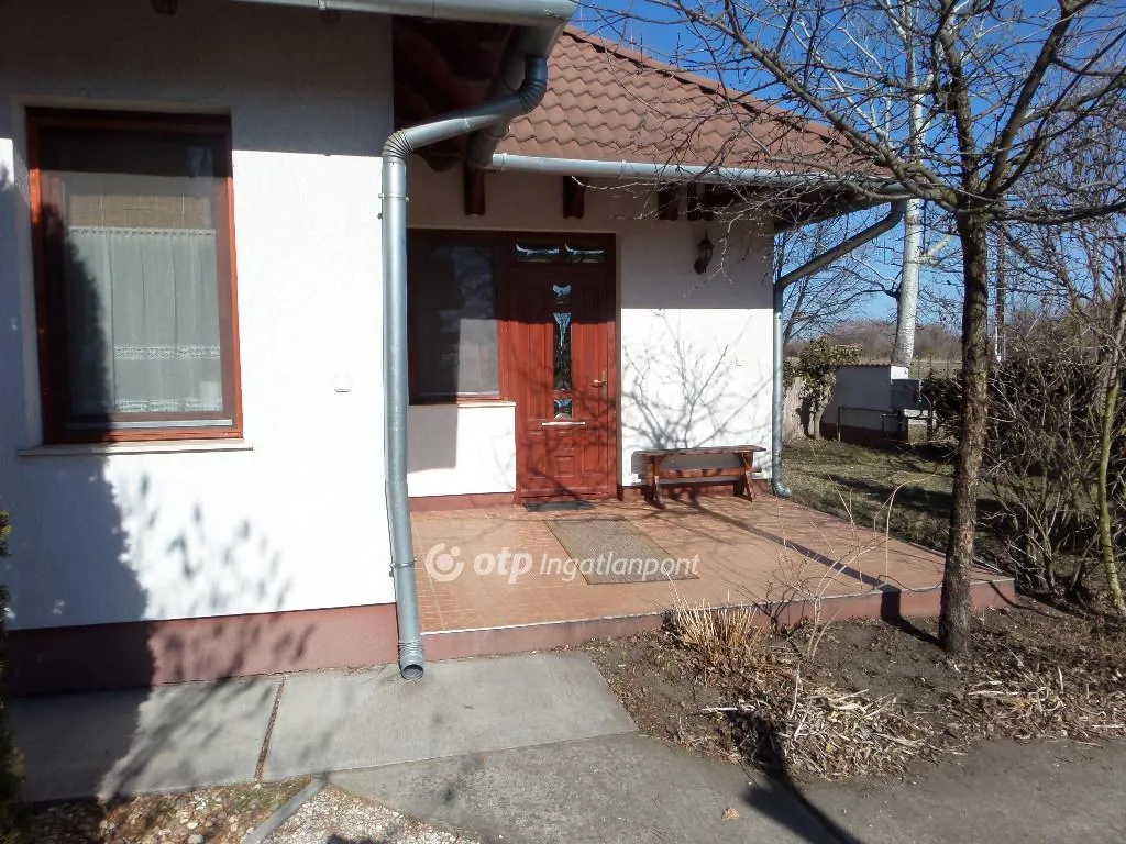 elado-csaladi-haz-cserkeszolo-99626581-t6.webp