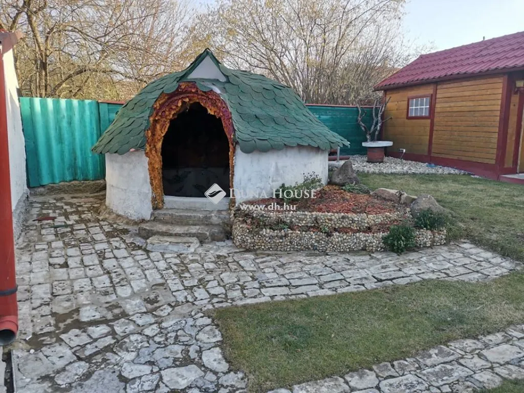 elado-csaladi-haz-kecskemet-84270405-t6.webp