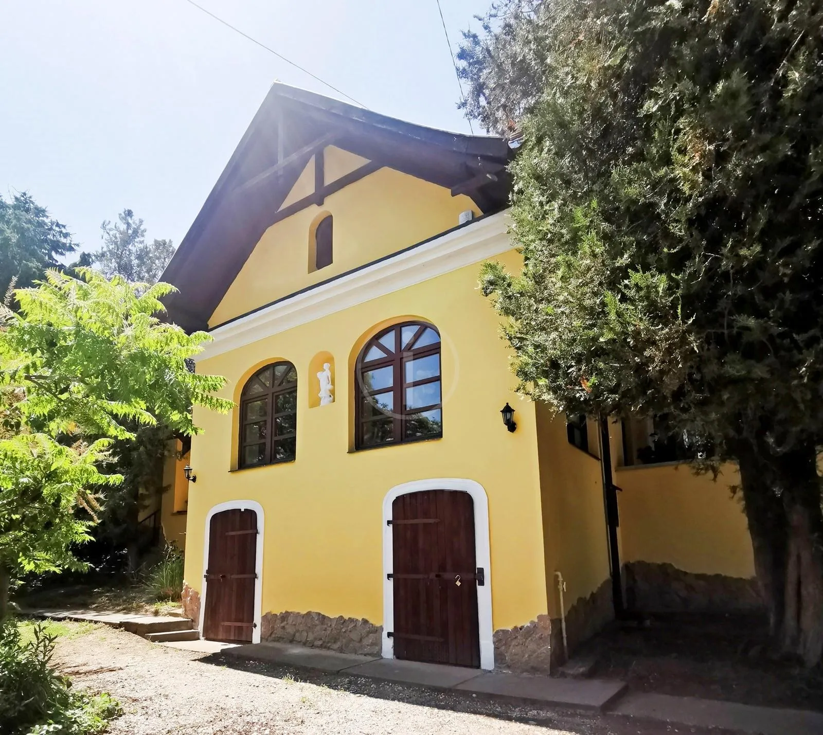 elado-kuria-egerszolat-93249314-t6.webp