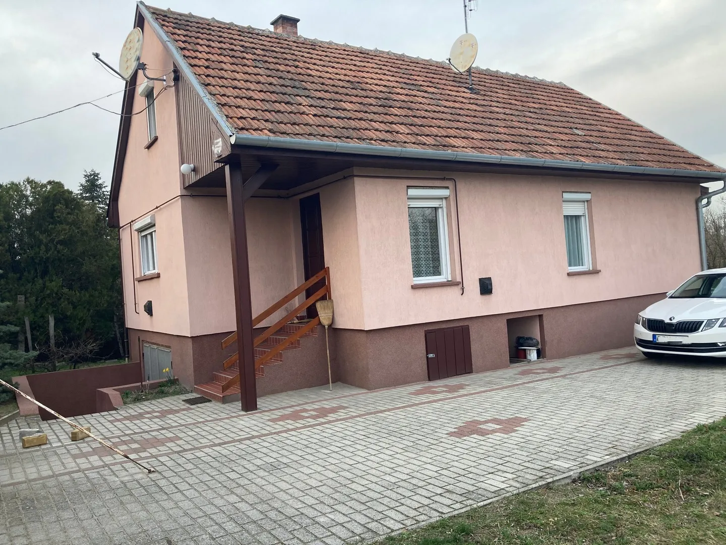elado-csaladi-haz-kiskunhalas-100038522-t6.webp