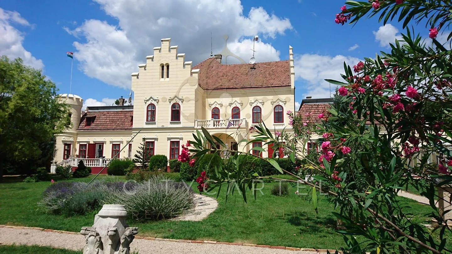 elado-hotel-panzio-tet-98099325-t6.webp