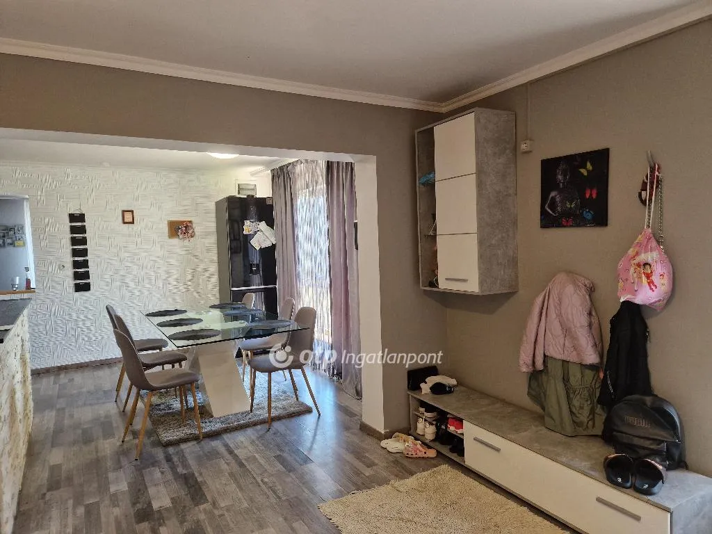 elado-csaladi-haz-csorna-97009922-t6.webp
