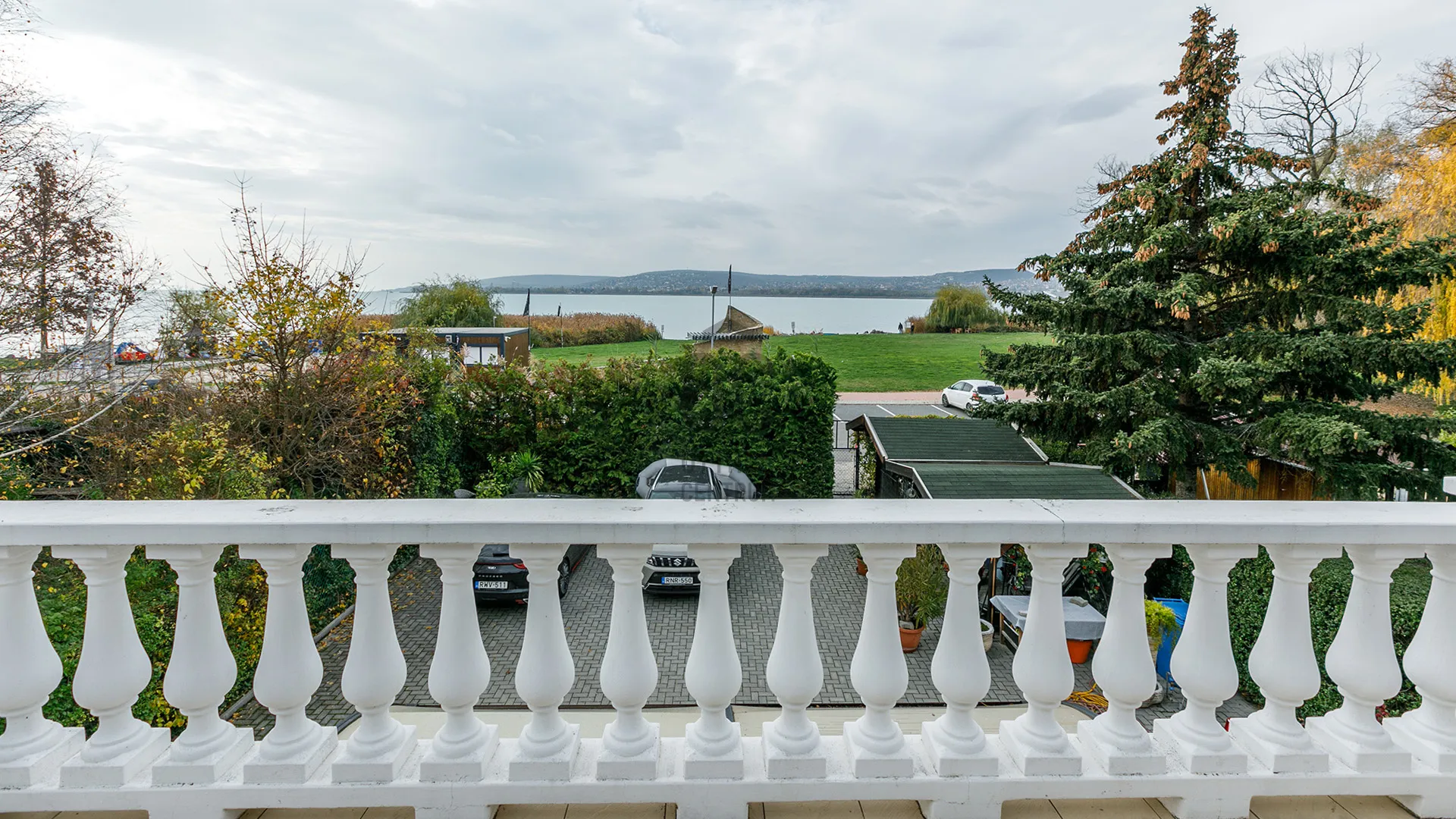 elado-csaladi-haz-balatonfuzfo-93388177-t6.webp