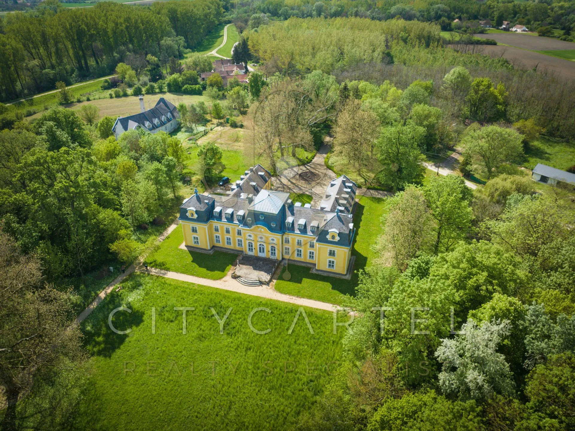 elado-villa-kastely-rabasebes-96900188-t6.webp
