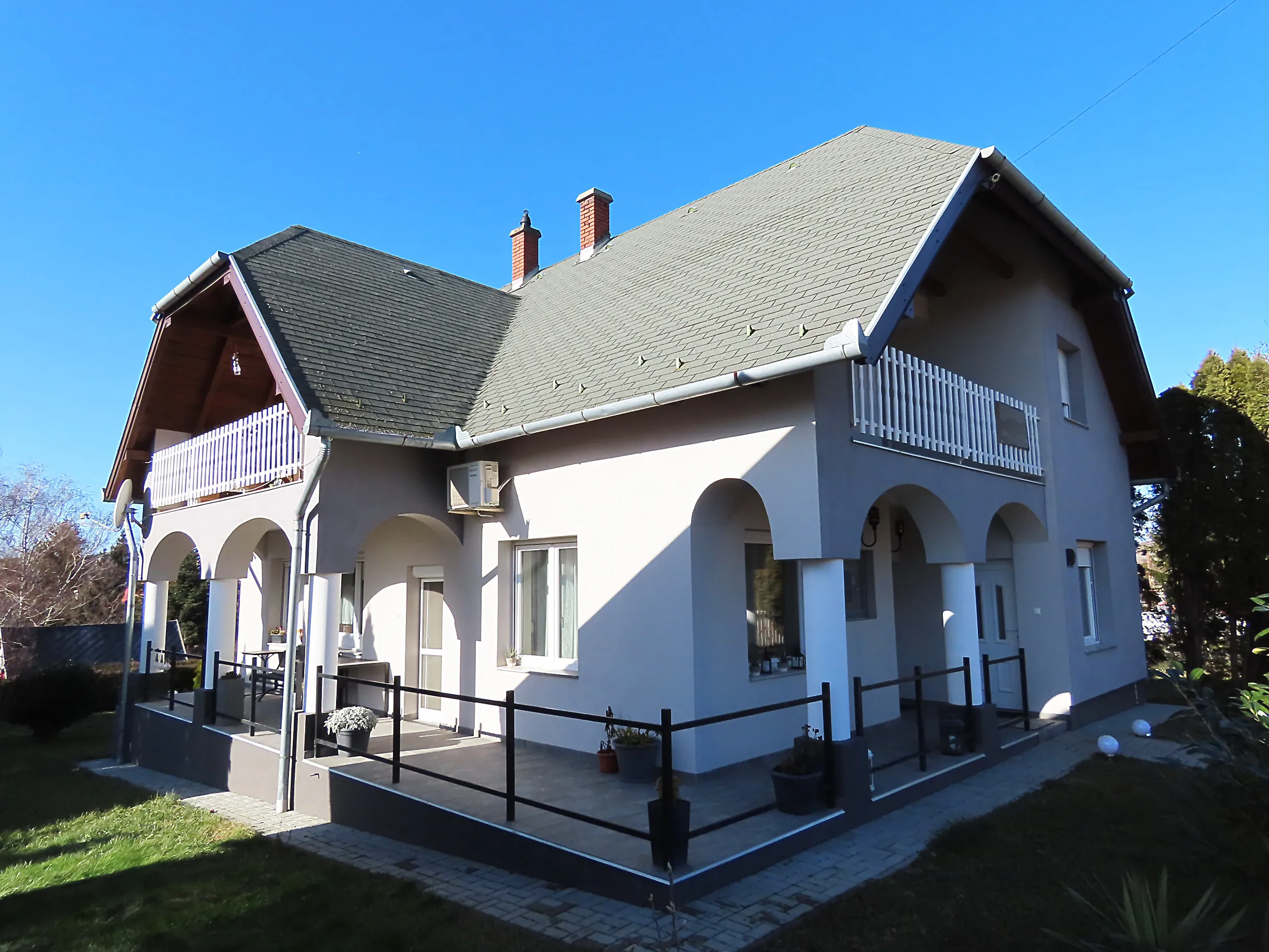 elado-csaladi-haz-keszthely-kertvaros-99324369-t6.webp