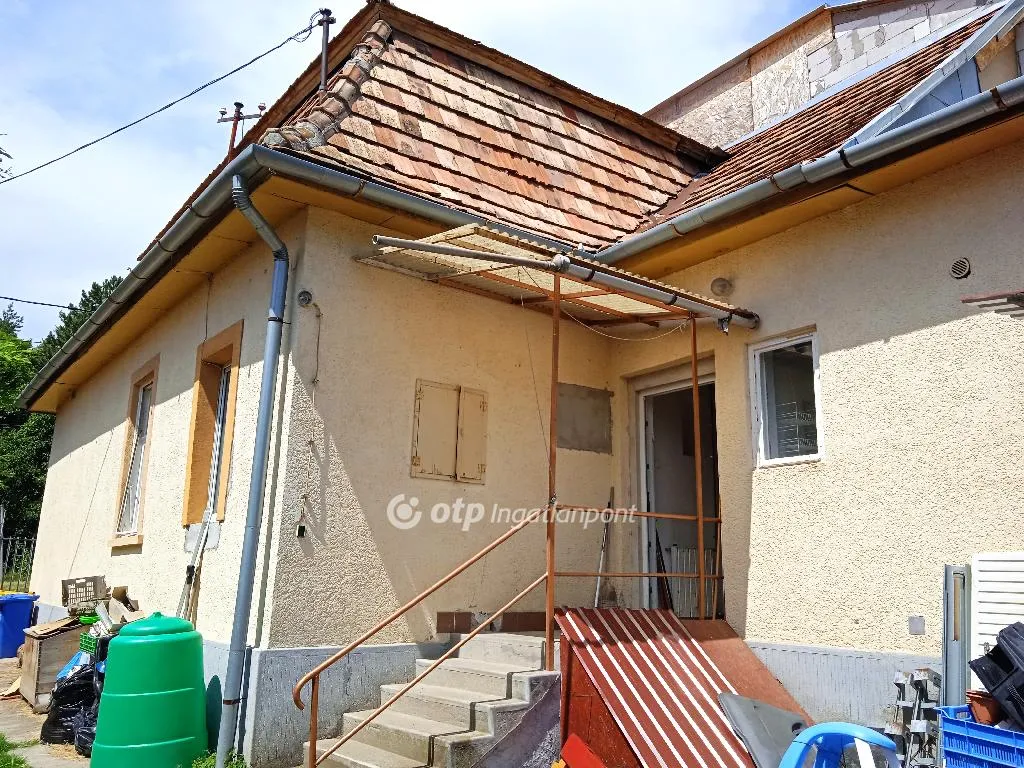 elado-csaladi-haz-gyongyos-87039285-t6.webp
