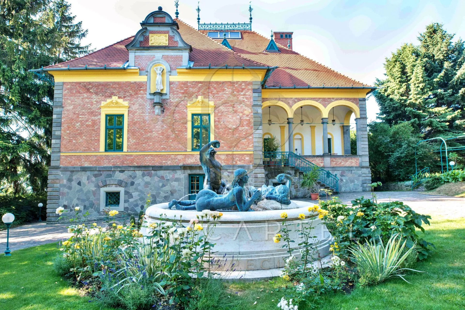 elado-villa-kastely-vac-99357839-t6.webp