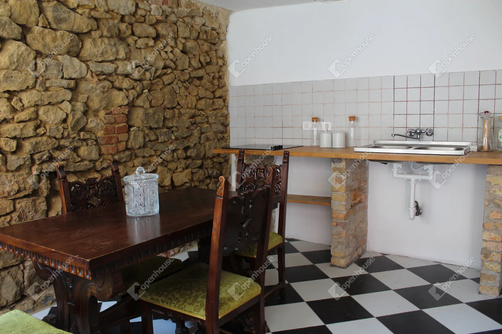 elado-udulo-nyaralo-balatonfured-ofalu-84442758-t6.webp