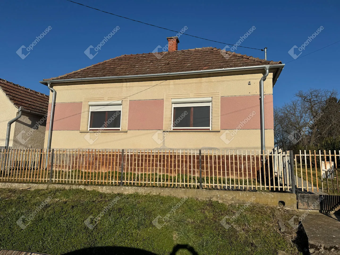 elado-csaladi-haz-alsorajk-111690454-t6.webp