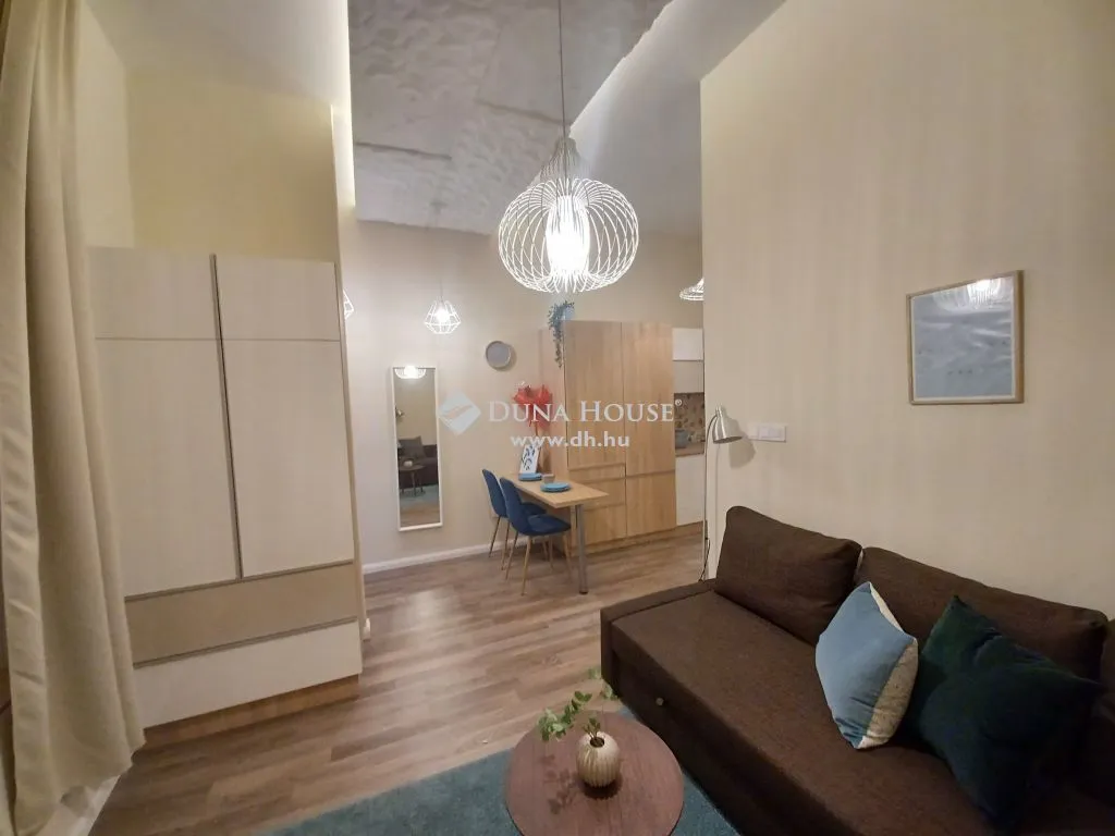elado-teglalakas-budapest-vi-kerulet-104456933-t6.webp