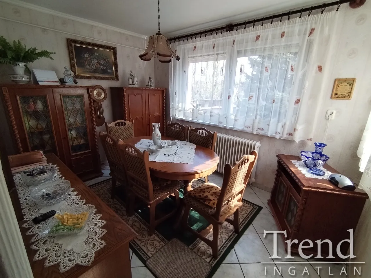 elado-sorhaz-mezofalva-113735790-t6.webp