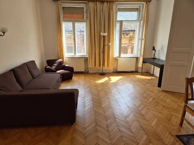 elado-teglalakas-budapest-viii-kerulet-palotanegyed-113180013-t1.webp