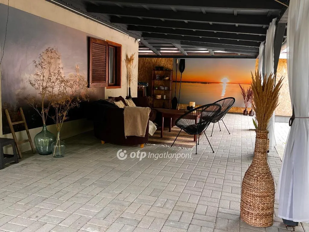elado-csaladi-haz-abadszalok-108330371-t6.webp