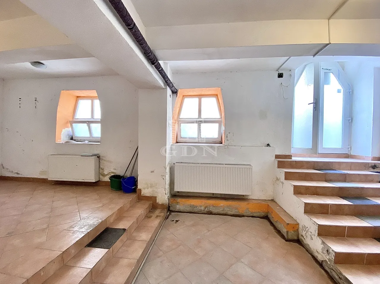 4elado-teglalakas-budapest-i-kerulet-113058419-t6.webp