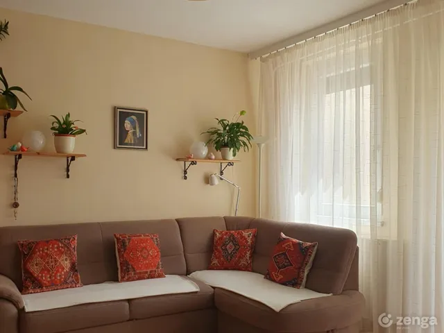 elado-panellakas-veszprem-114114854-k1.webp