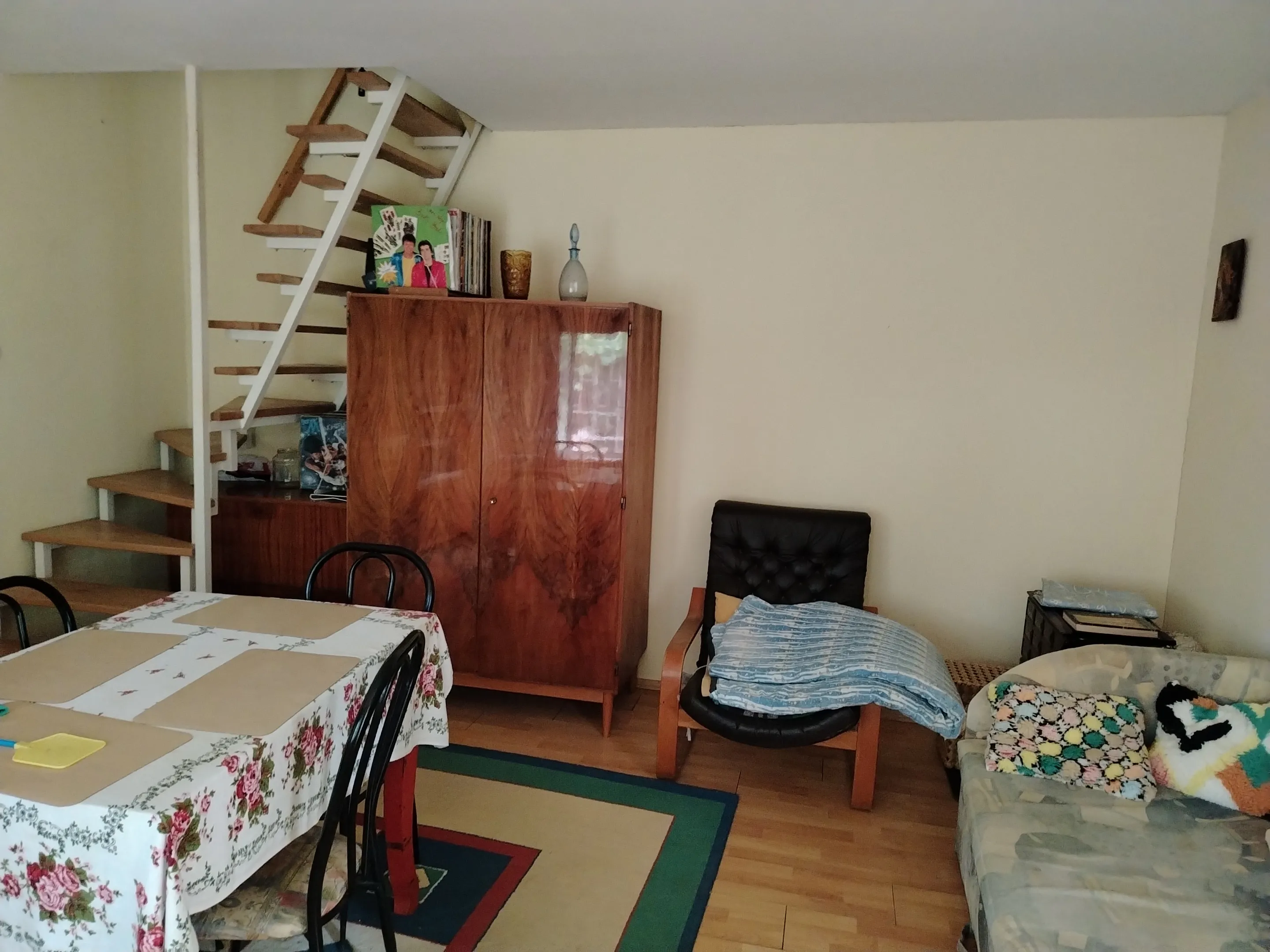 elado-hetvegi-haz-kaposvar-lonkahegy-114993084-t6.webp
