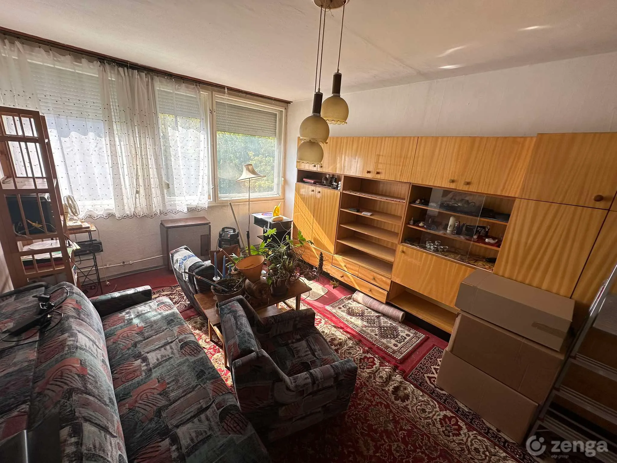 1elado-panellakas-eger-107329443-k6.webp