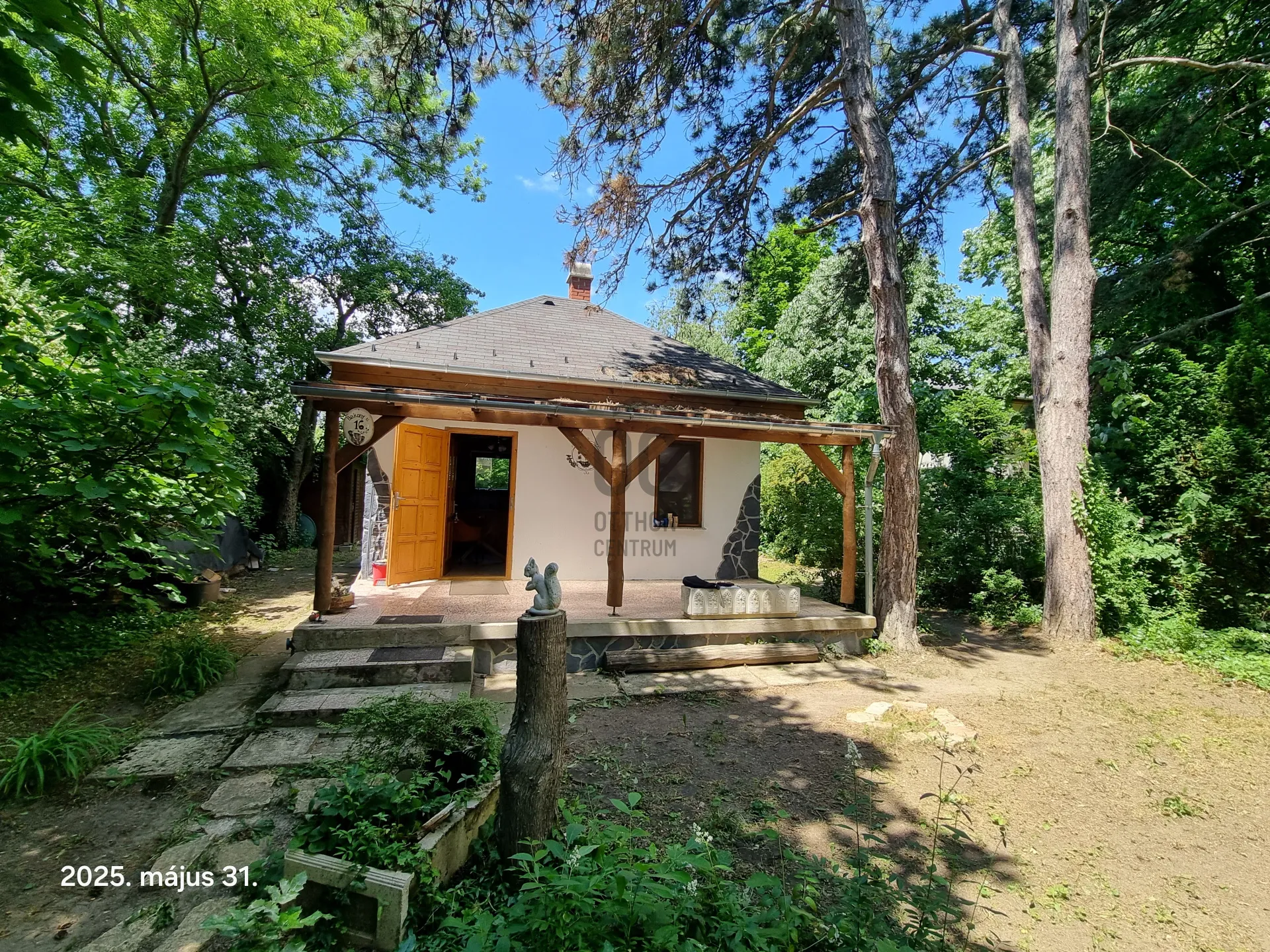 elado-udulo-nyaralo-balatonakarattya-114941918-t6.webp
