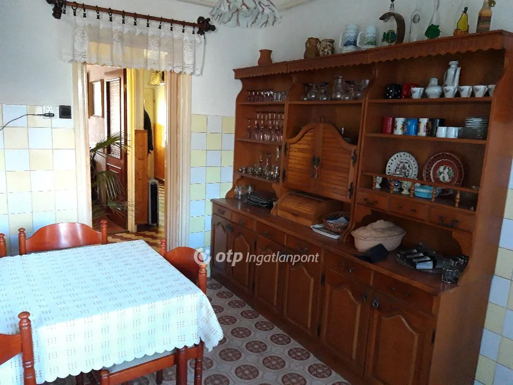 elado-ikerhaz-bekescsaba-101300389-t6.webp