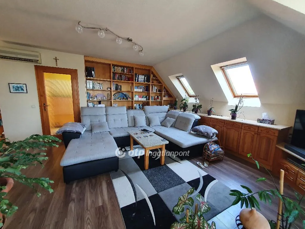 elado-csaladi-haz-budapest-iii-kerulet-csillaghegy-85790874-t6.webp