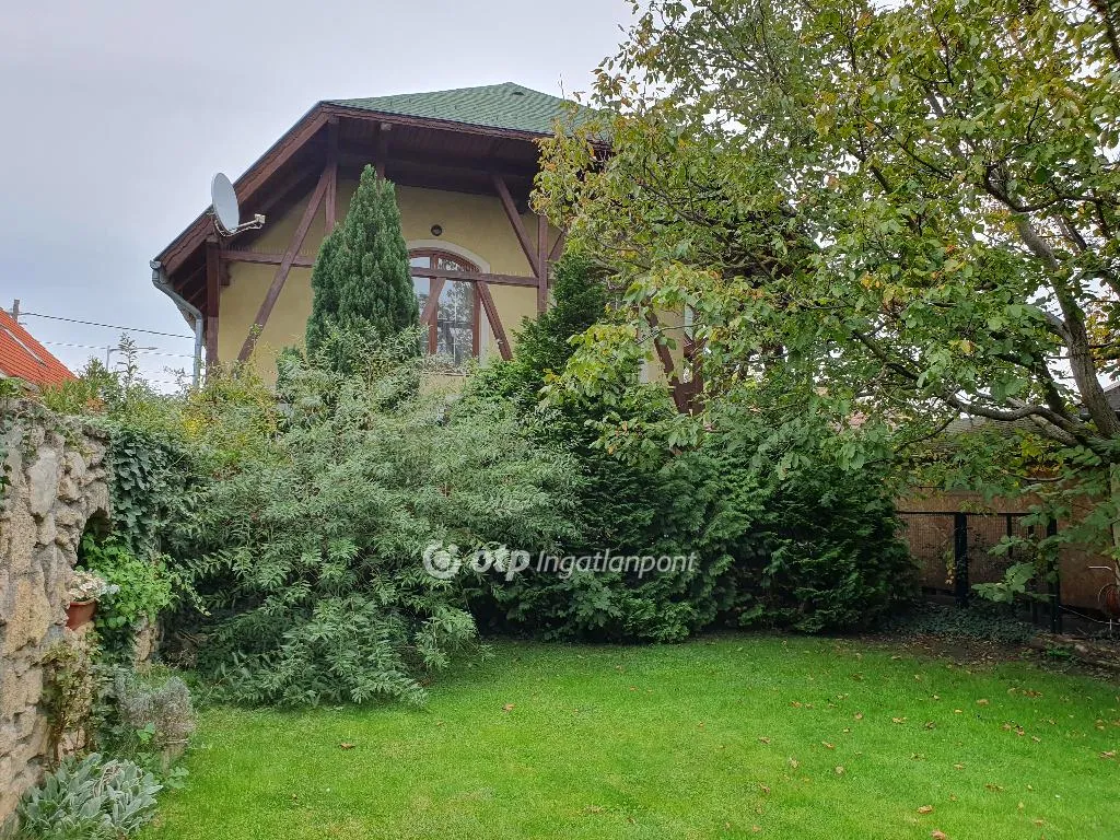 elado-csaladi-haz-tapolca-107458363-t6.webp