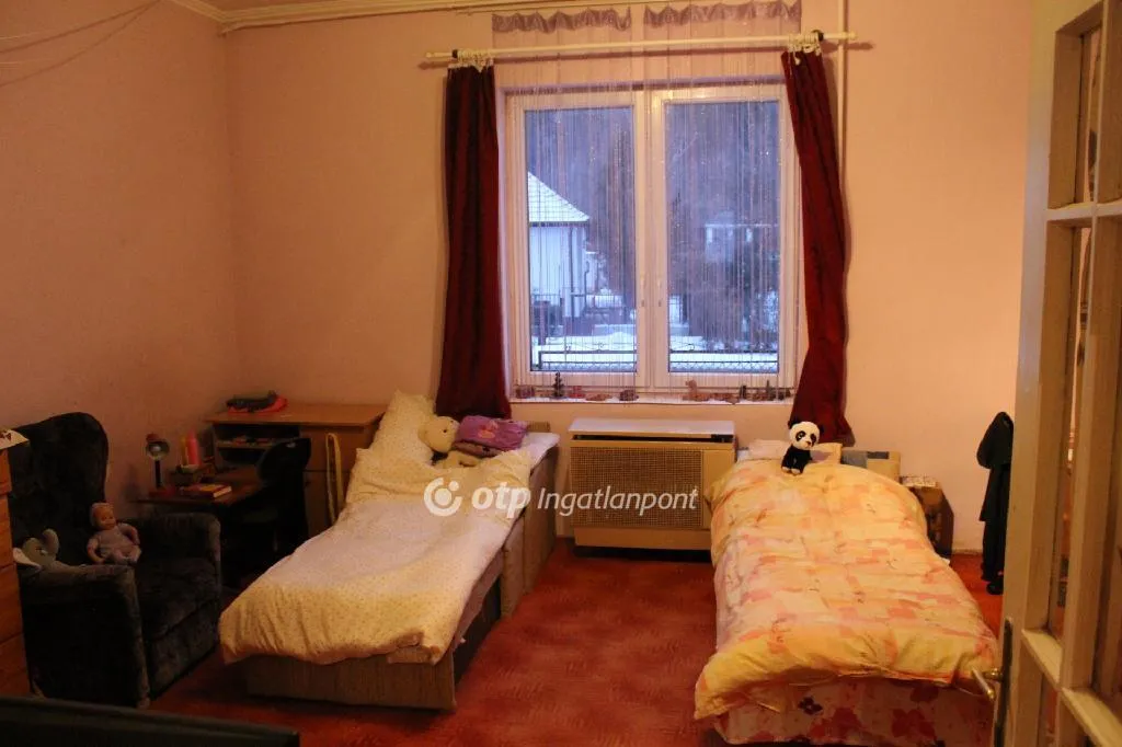 1elado-csaladi-haz-salgotarjan-115538029-t6.webp