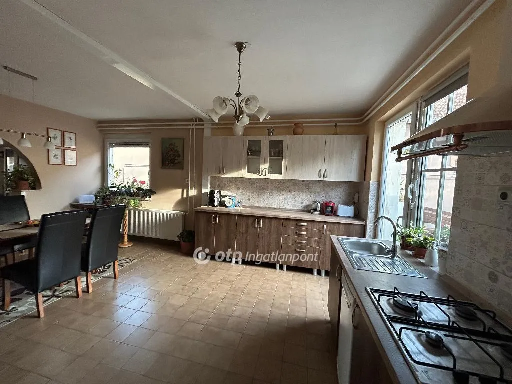 4elado-csaladi-haz-szeged-112117649-t6.webp