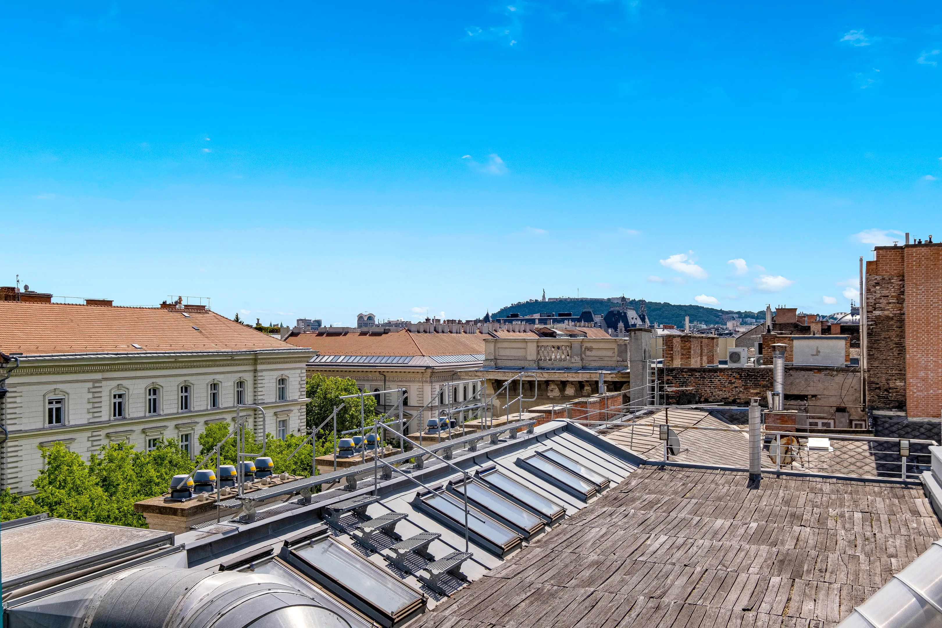 elado-teglalakas-budapest-vi-kerulet-nagykoruton-beluli-terulet-117485154-t6.webp