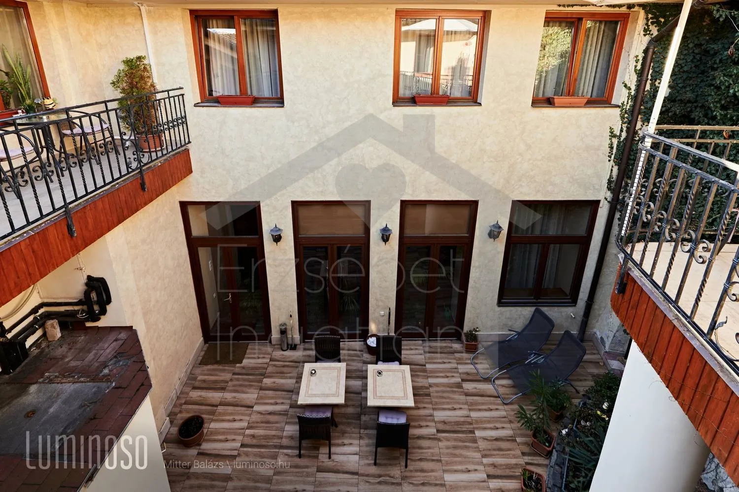 elado-hotel-panzio-esztergom-117124486-t6.webp