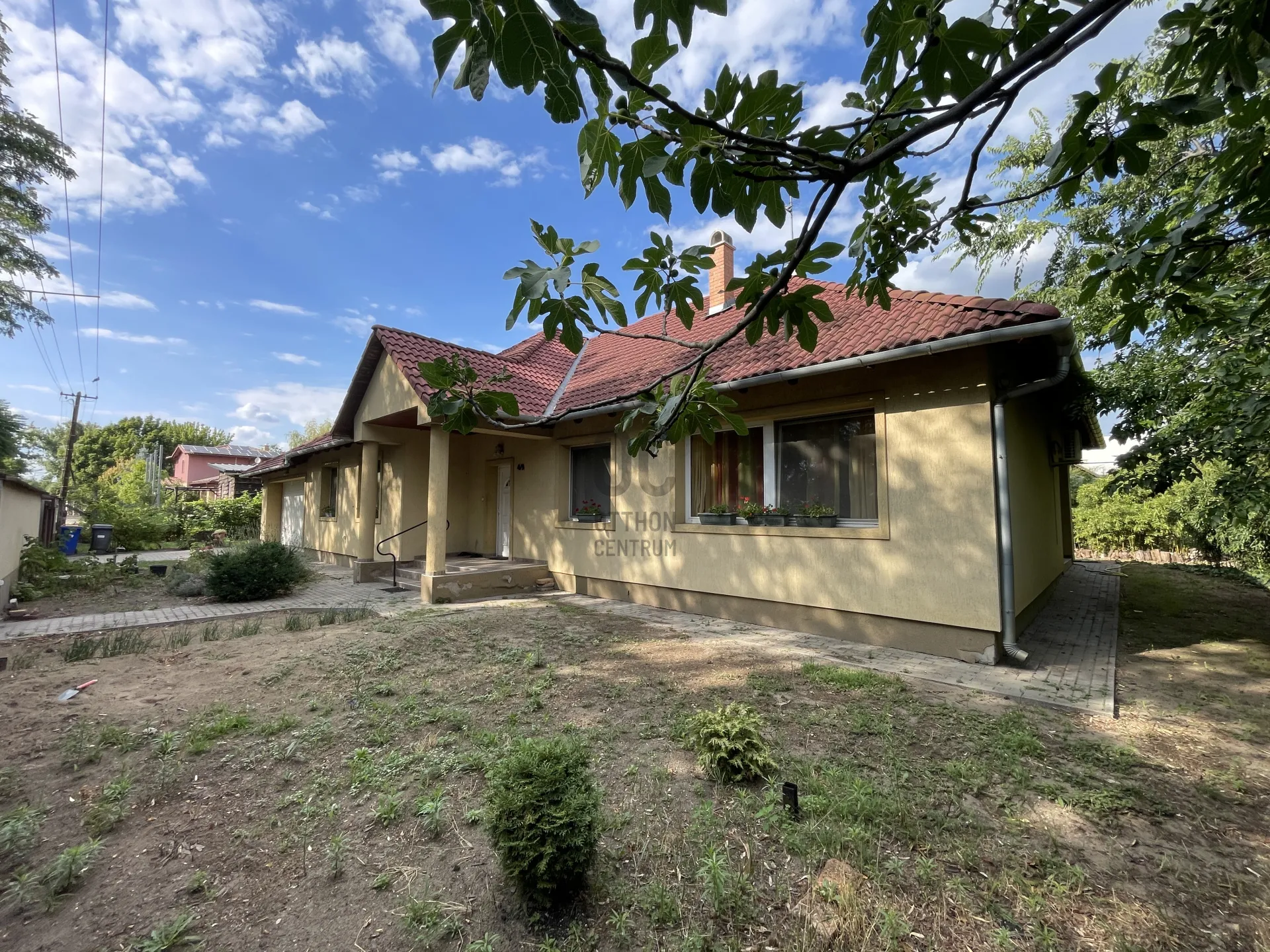 1_elado-csaladi-haz-kecskemet-szent-istvan-varos-117491396-t6.webp