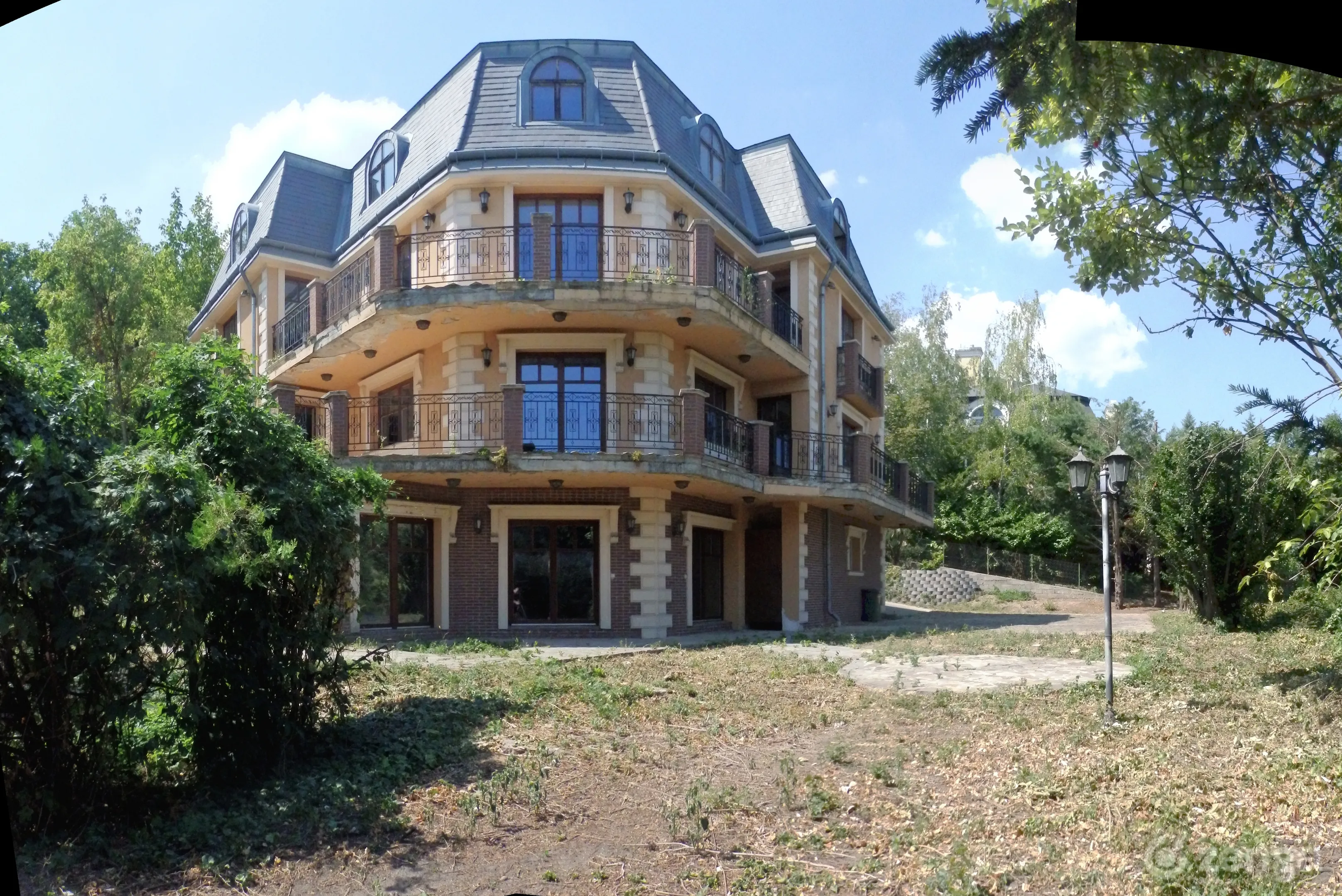 1_elado-csaladi-haz-budapest-xii-kerulet-istenhegy-117659306-k6.webp