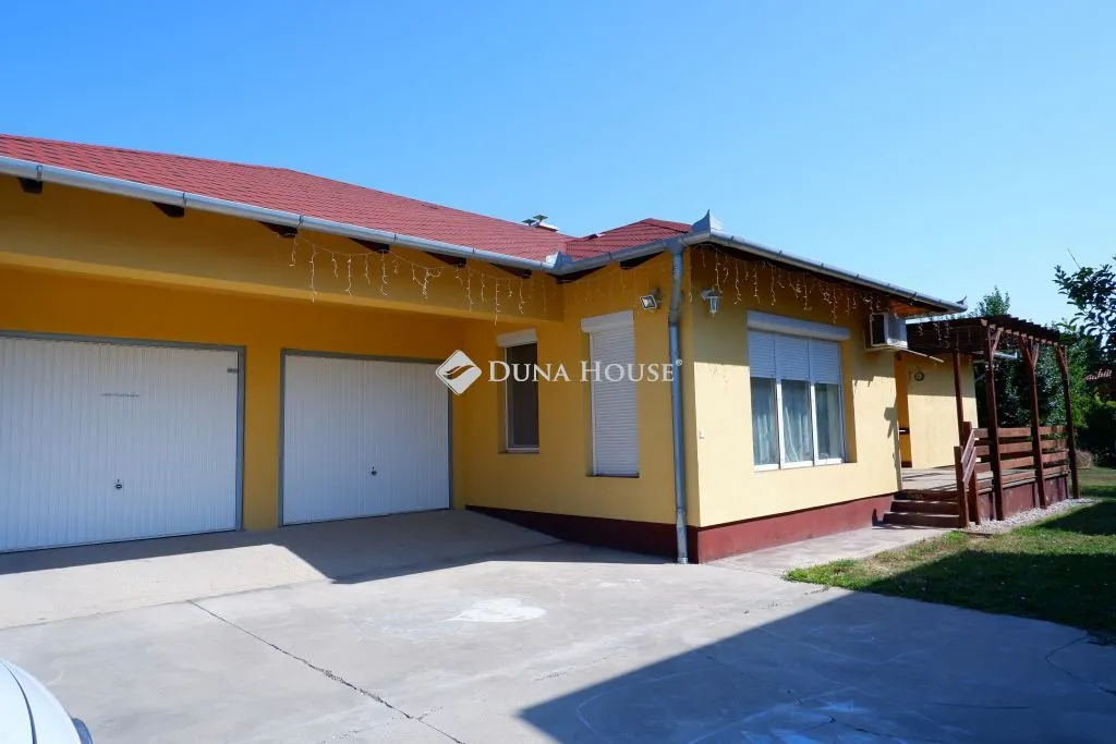 elado-csaladi-haz-szekesfehervar-117844806-t6.webp