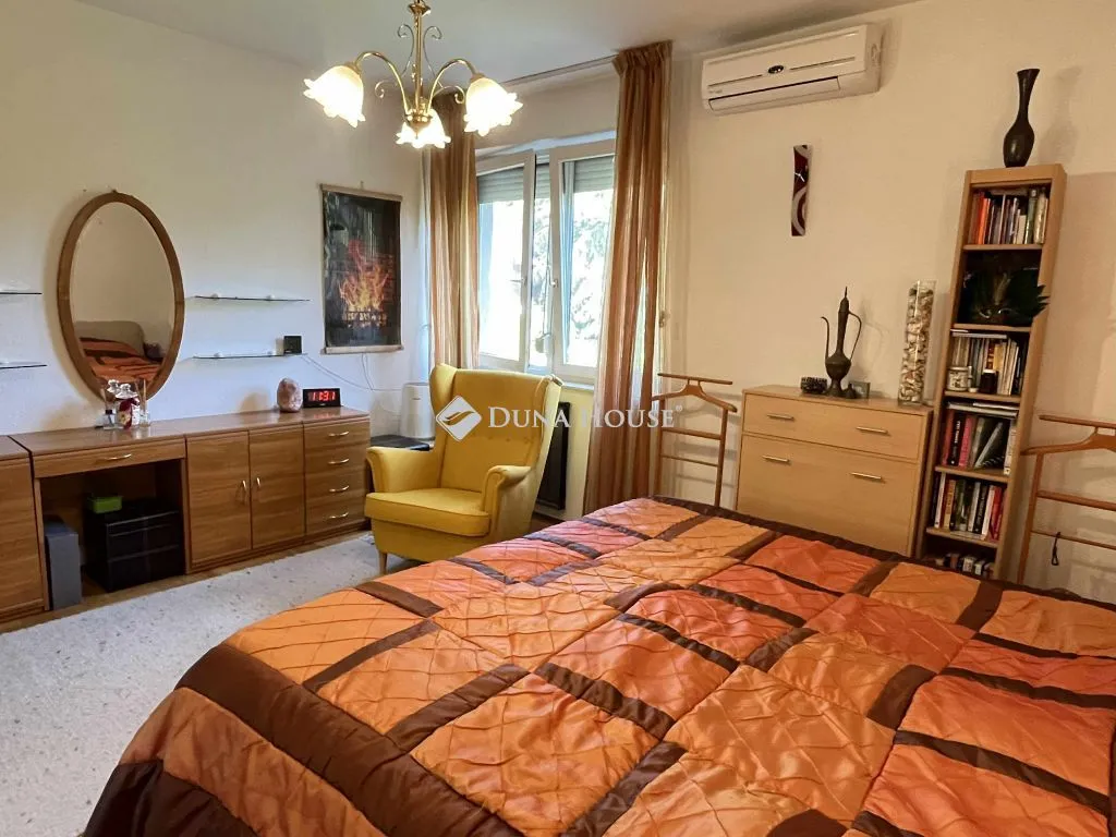 elado-csaladi-haz-budapest-ii-kerulet-117632732-t6.webp