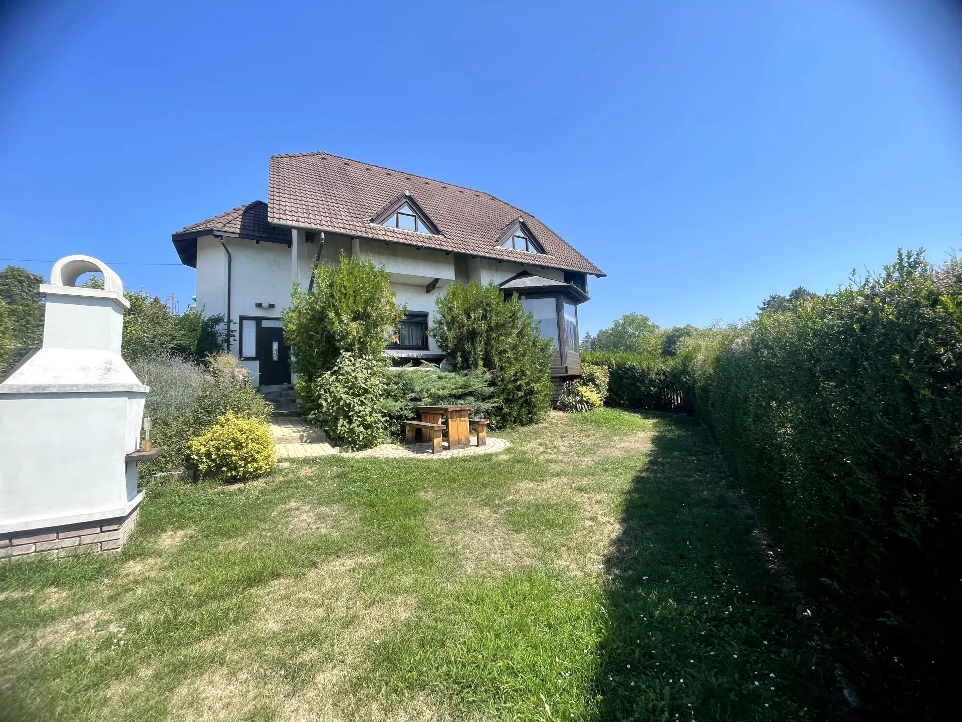 1elado-csaladi-haz-veszprem-belvaros-117685786-t6.webp