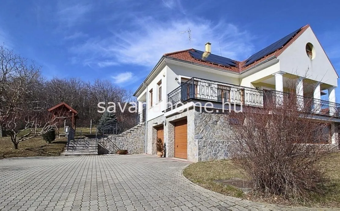 elado-csaladi-haz-bozsok-111717409-t6.webp