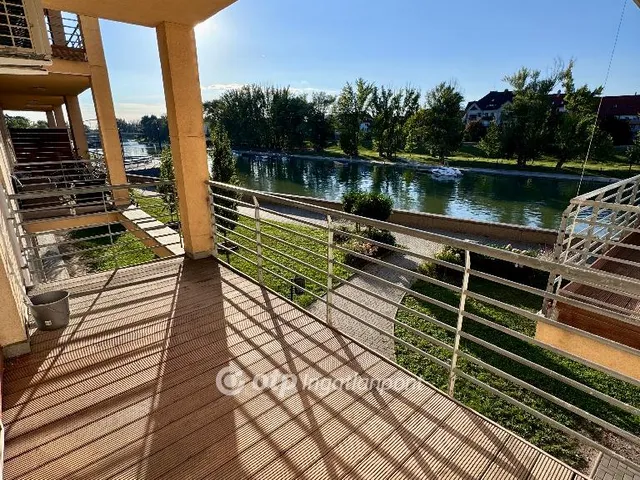 elado-teglalakas-gyor-belvaros-118362899-t1.webp