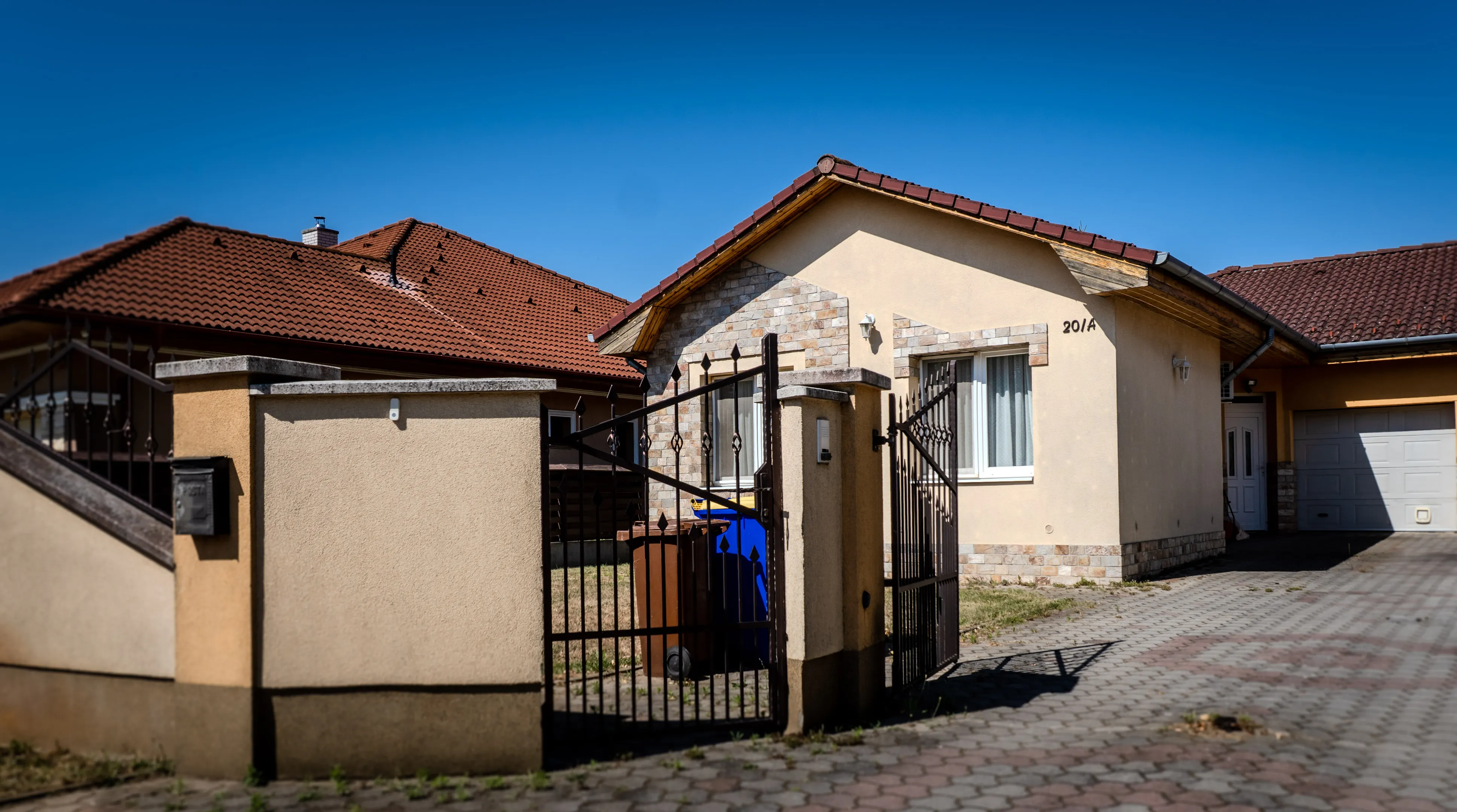 elado-ikerhaz-nyiregyhaza-koranyi-kertvaros-116269674-t6.webp