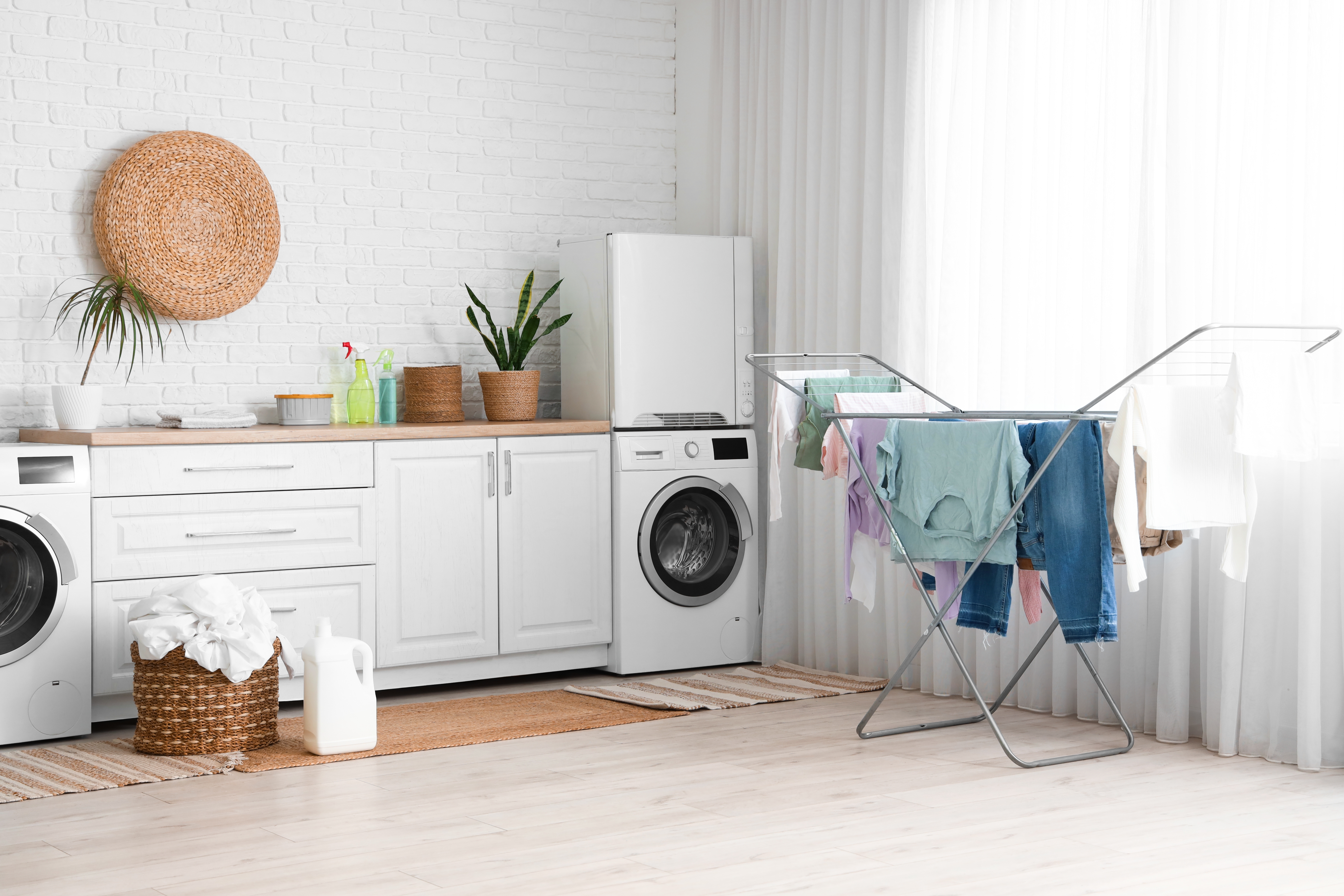 száradó ruhák mosógép.jpg