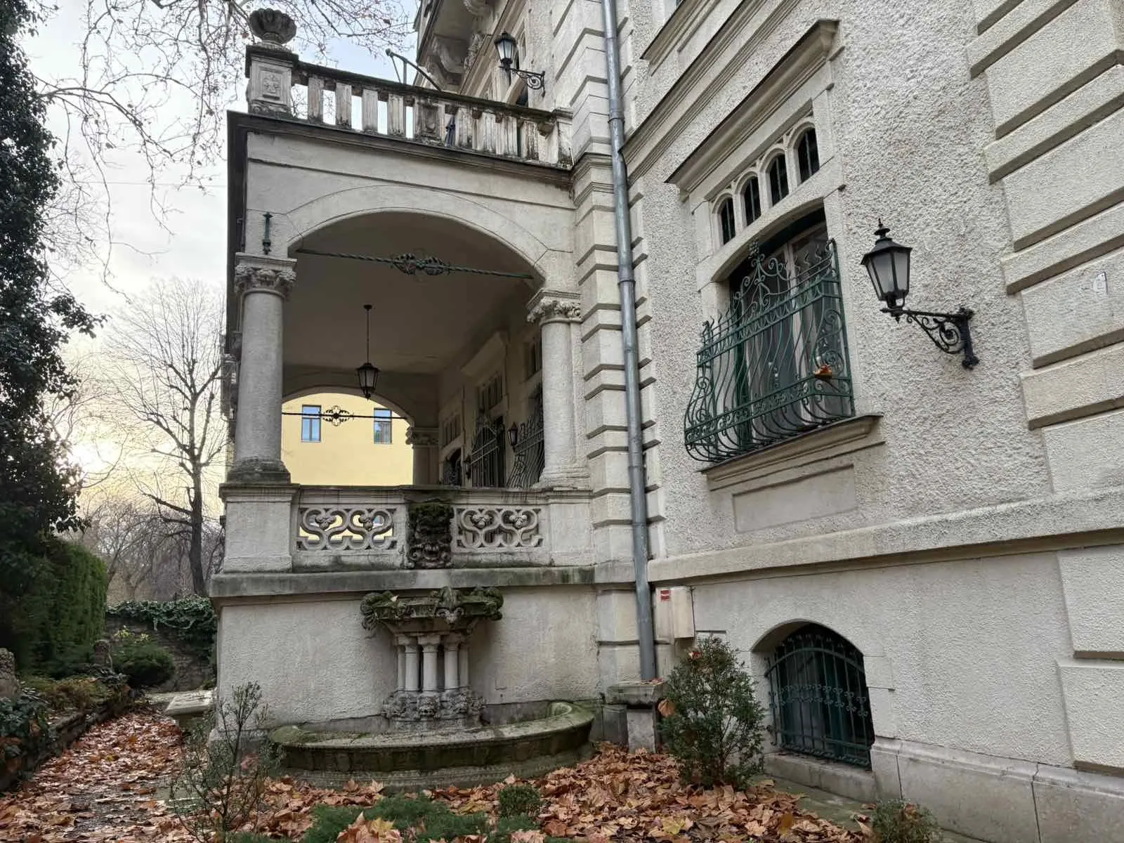 elado-villa-kastely-budapest-vi-kerulet-diplomatanegyed-121675486-t6.webp