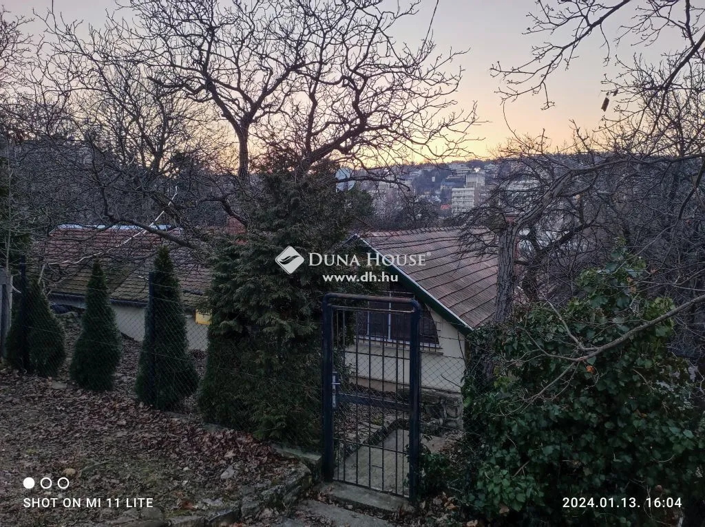 elado-csaladi-haz-budapest-xii-kerulet-107057550-t6 (1).webp