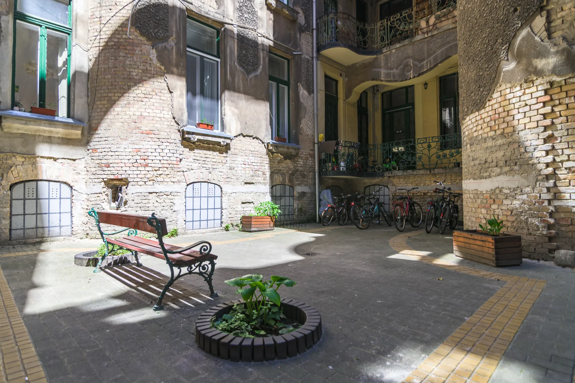 elado-teglalakas-budapest-viii-kerulet-126873673-t6.webp