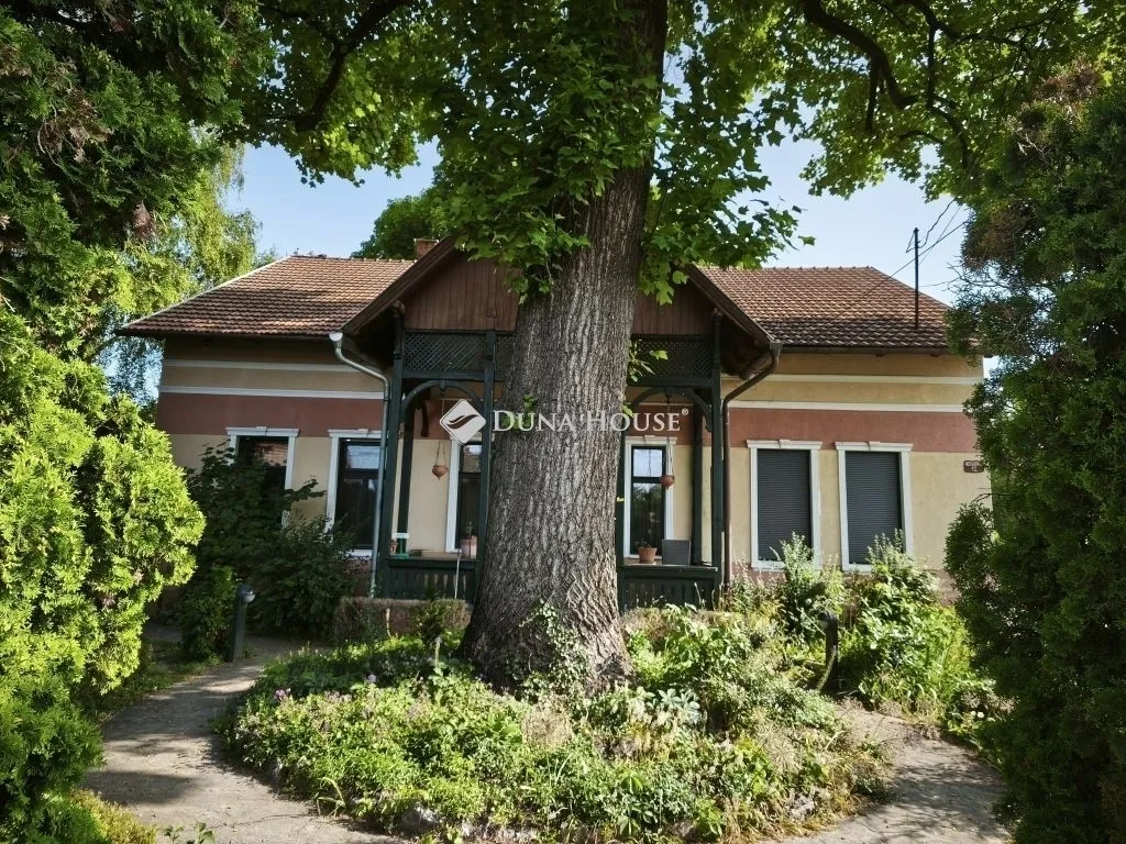 elado-csaladi-haz-bonyhad-116206216-t6.webp