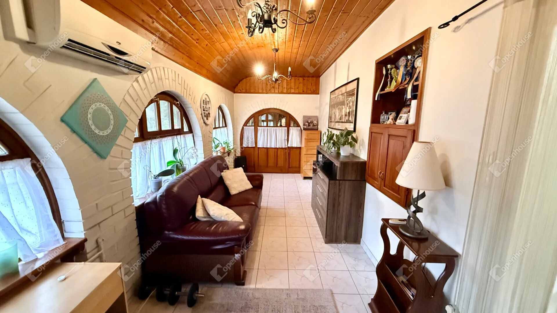 elado-csaladi-haz-pilis-128090409-t6.webp