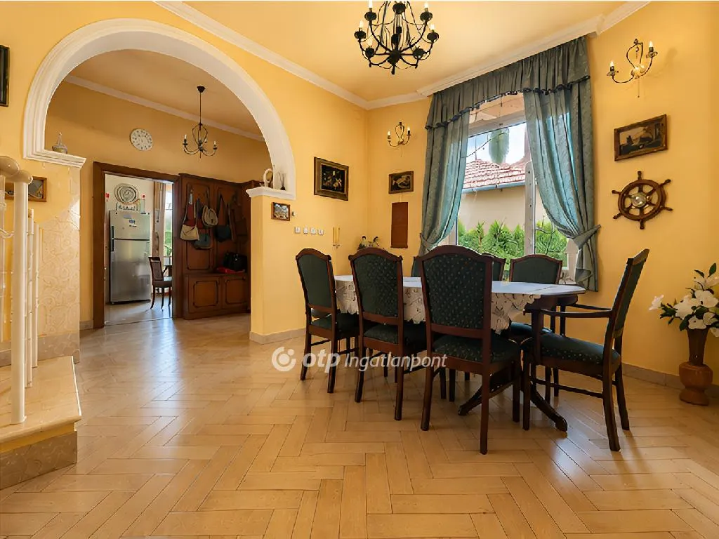 elado-csaladi-haz-budapest-ii-kerulet-128185366-t6.webp