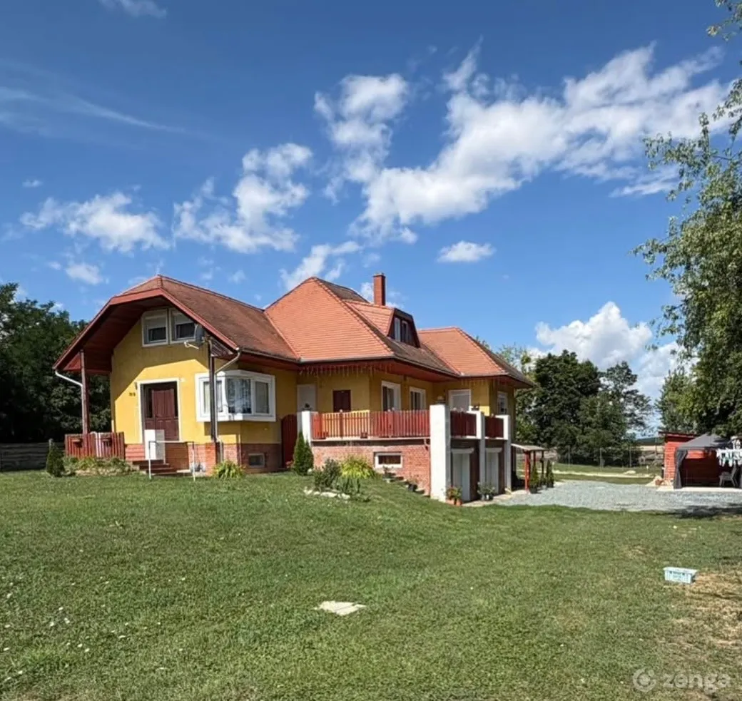 elado-csaladi-haz-csempeszkopacs-127523202-k6.webp