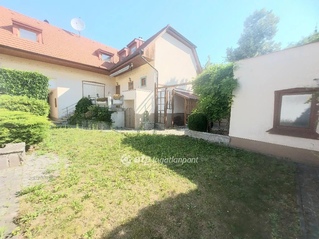 elado-csaladi-haz-kecskemet-115906814-t6.webp