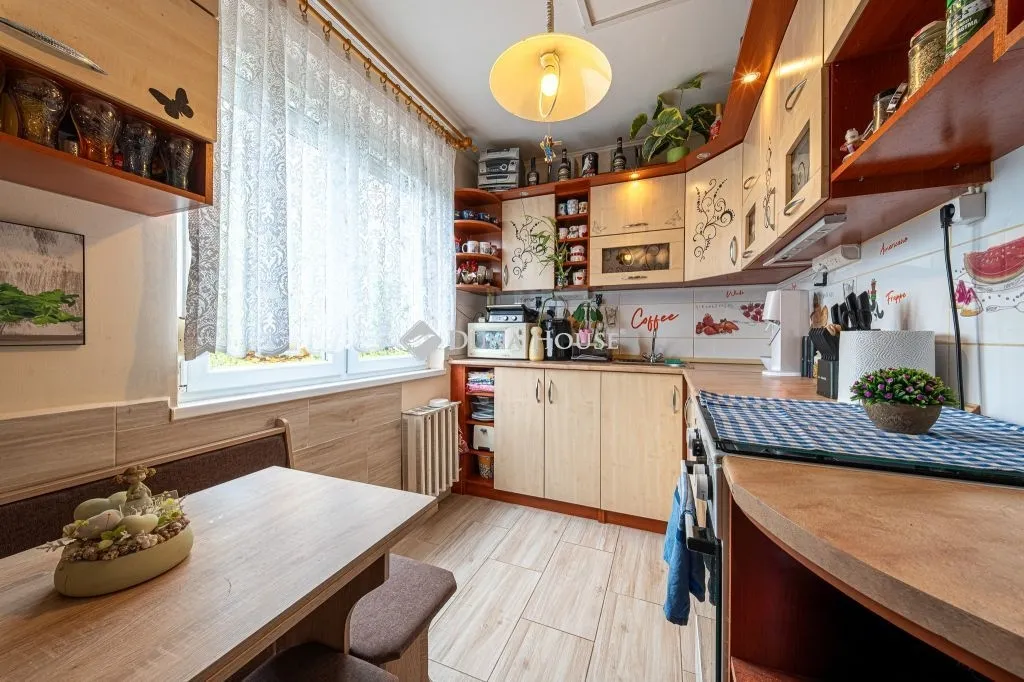 elado-panellakas-miskolc-127424675-t6.webp
